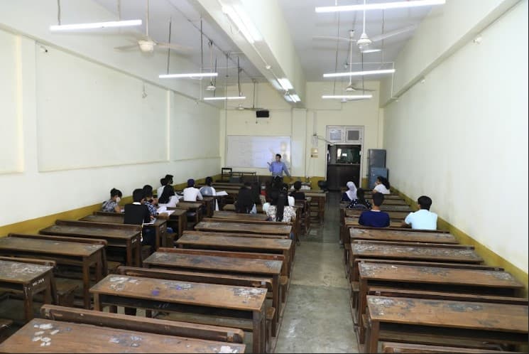 R.D. & S.H. National College And S.W.A. Science College Mumbai Classes & labs photo 11